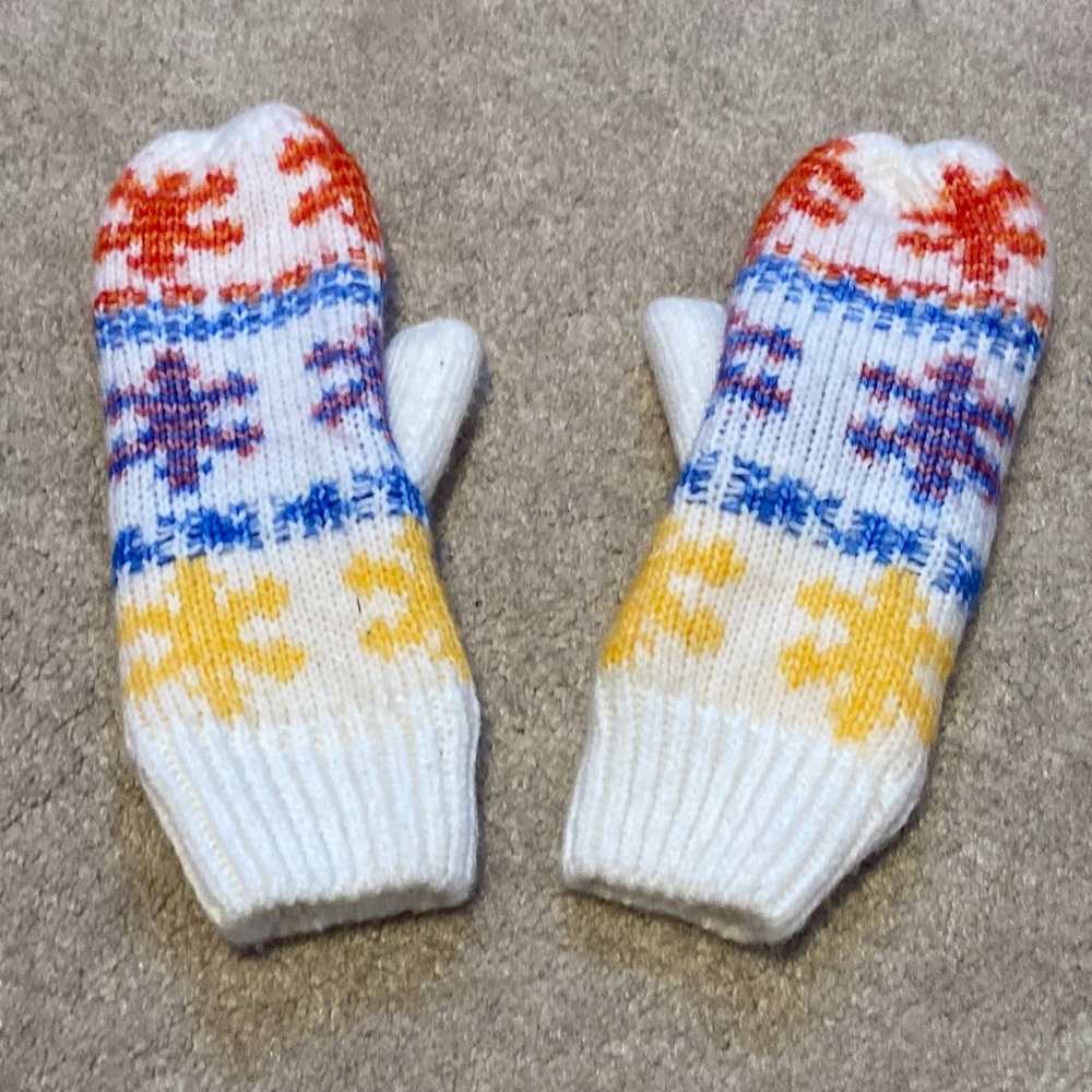 Old Navy Ladies Mittens